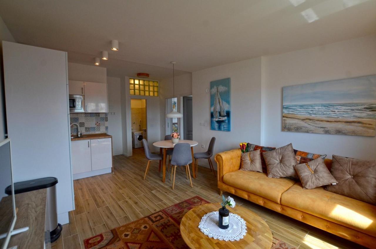 Sarah Apartment โรวีน ภายนอก รูปภาพ