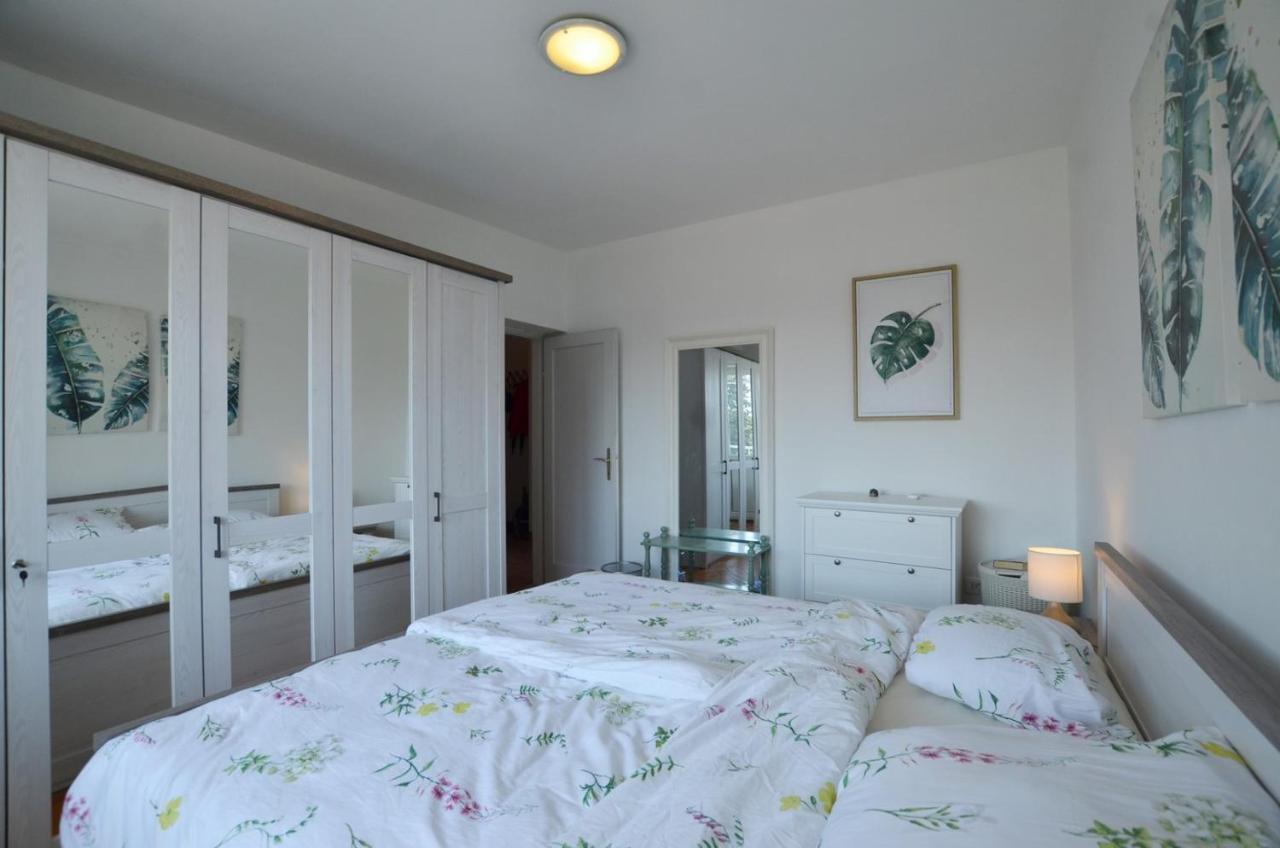 Sarah Apartment โรวีน ภายนอก รูปภาพ